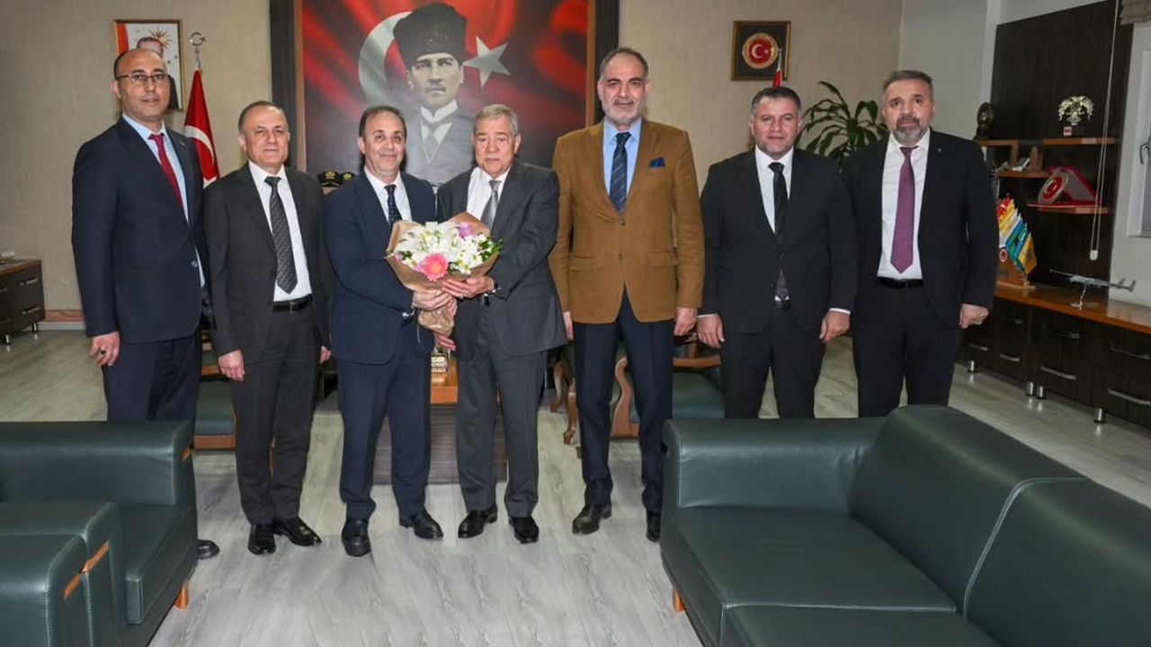 Polis Haftası’nda Adana Emniyet'ine Sendikalardan Anlamlı Ziyaret