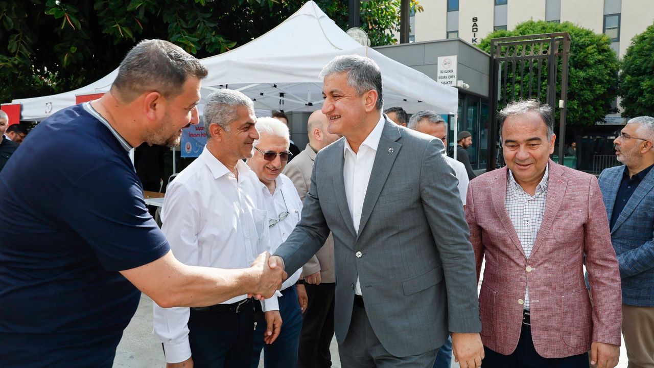 Adana Valisi Mustafa Yavuz imam hatipliler buluşmasına katıldı