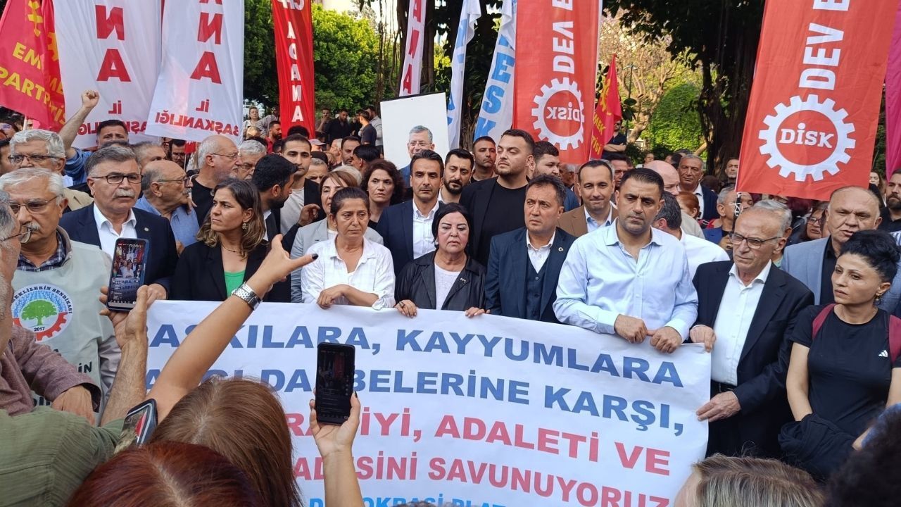 Adana’da CHP’nin kurultay kararına tepkisi büyüyor