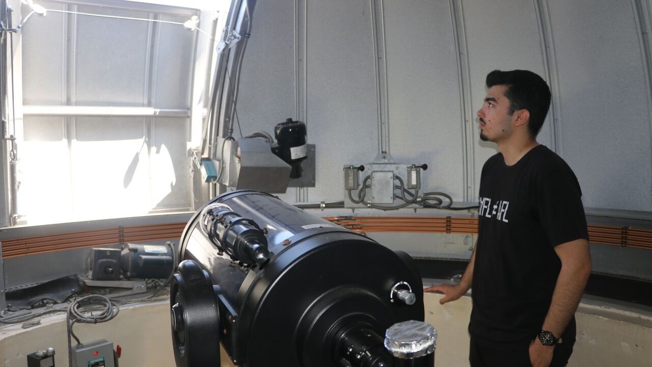 Adanalı öğrenci Deniz Batu Doğru astronomi başarısını madalyayla taçlandırdı - Adana Toros Gazetesi