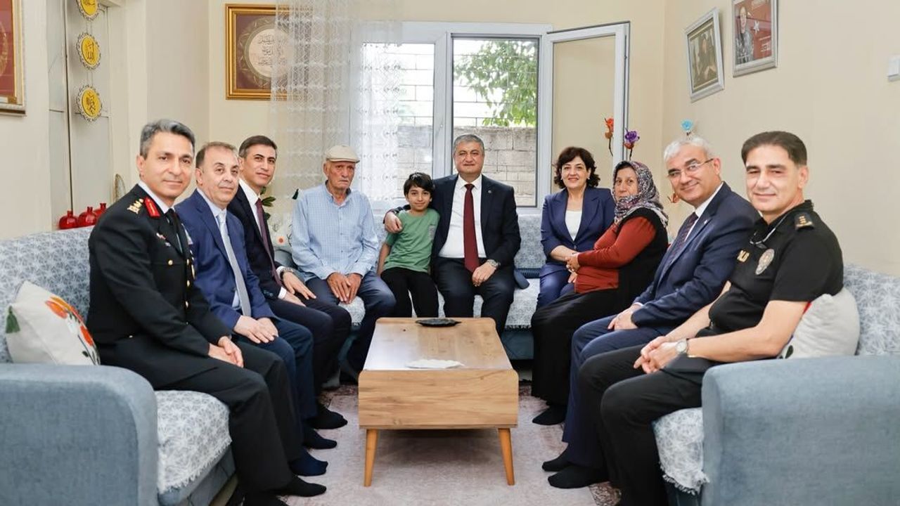 Vali Mustafa Yavuz’dan Şehit Ailelerine Bayram Ziyareti