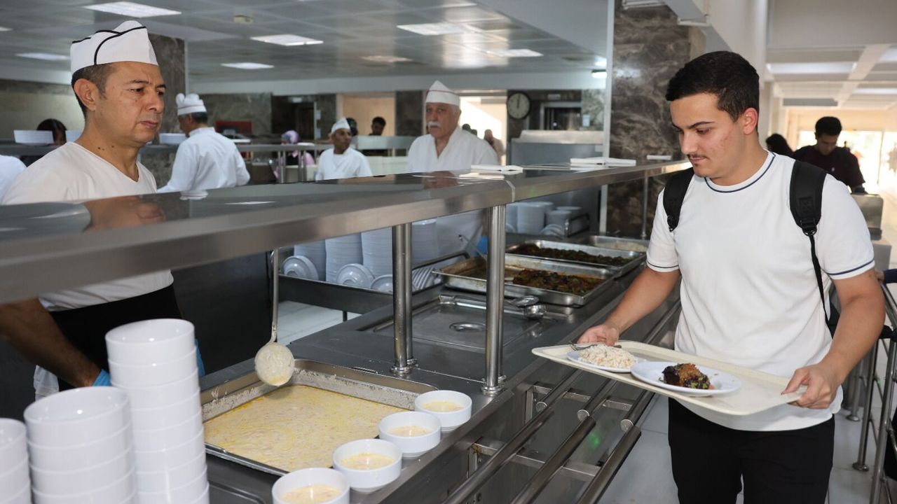 Çukurova Üniversitesinde tabldot dönemi kapandı