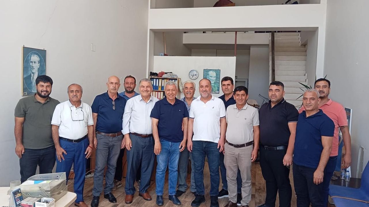 Yeniparti'den Adana'da ulaşım esnafına yakın takip: Sorunlar sahada konuşuldu