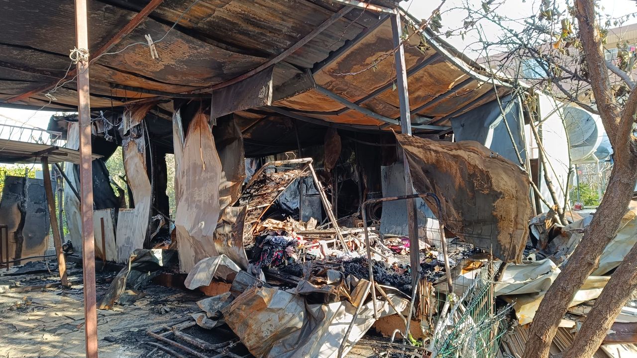 Hatay'da prefabrik evde çıkan yangında 2 çocuk öldü