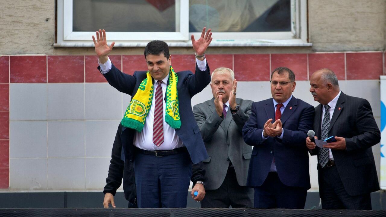 Demokrat Parti Genel Başkanı Uysal, Osmaniye'de seçim irtibat merkezi açılışına katıldı