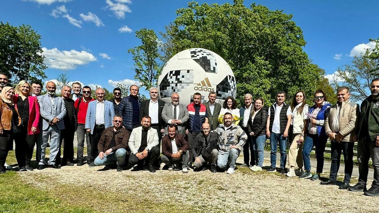 Antalyalı gazeteciler, Nürnberg'de Türk toplumu temsilcileriyle buluştu