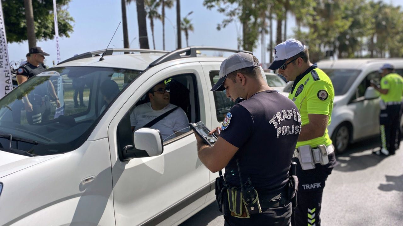 Mersin'de Kurban Bayramı öncesi trafik denetimi yapıldı
