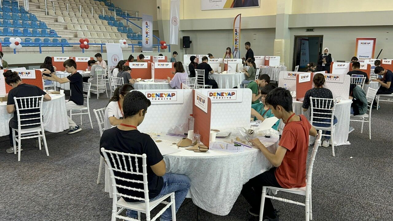 Öğrenciler, Deneyap Teknoloji Atölyeleri uygulama sınavına girdi