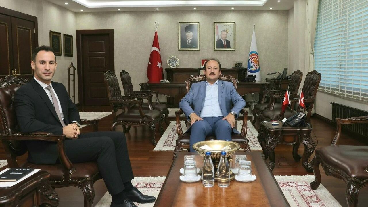 Mersin Valisi Pehlivan, İl Gençlik ve Spor Müdürü Öz'ü kabul etti