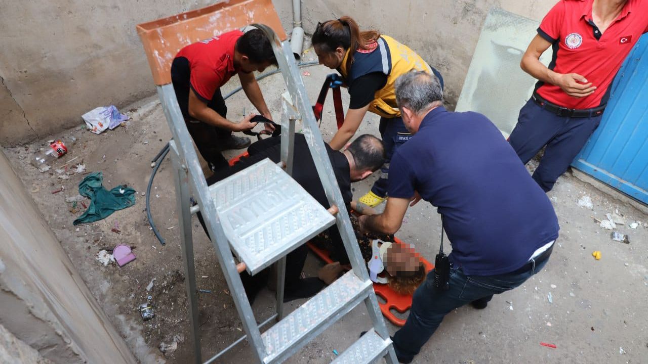 Üçüncü kattan apartman boşluğuna düşen kadın yaralandı