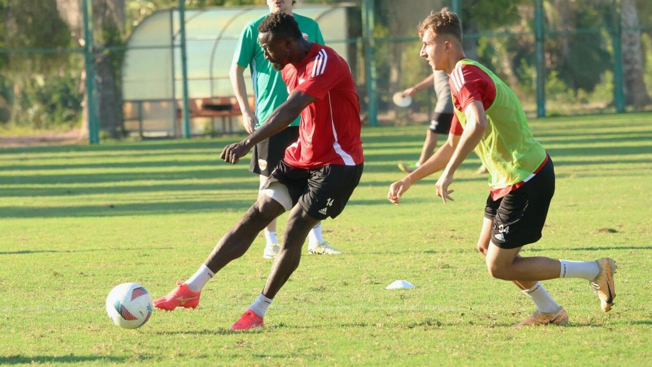 Adanaspor, Çorum FK maçının hazırlıklarını tamamladı