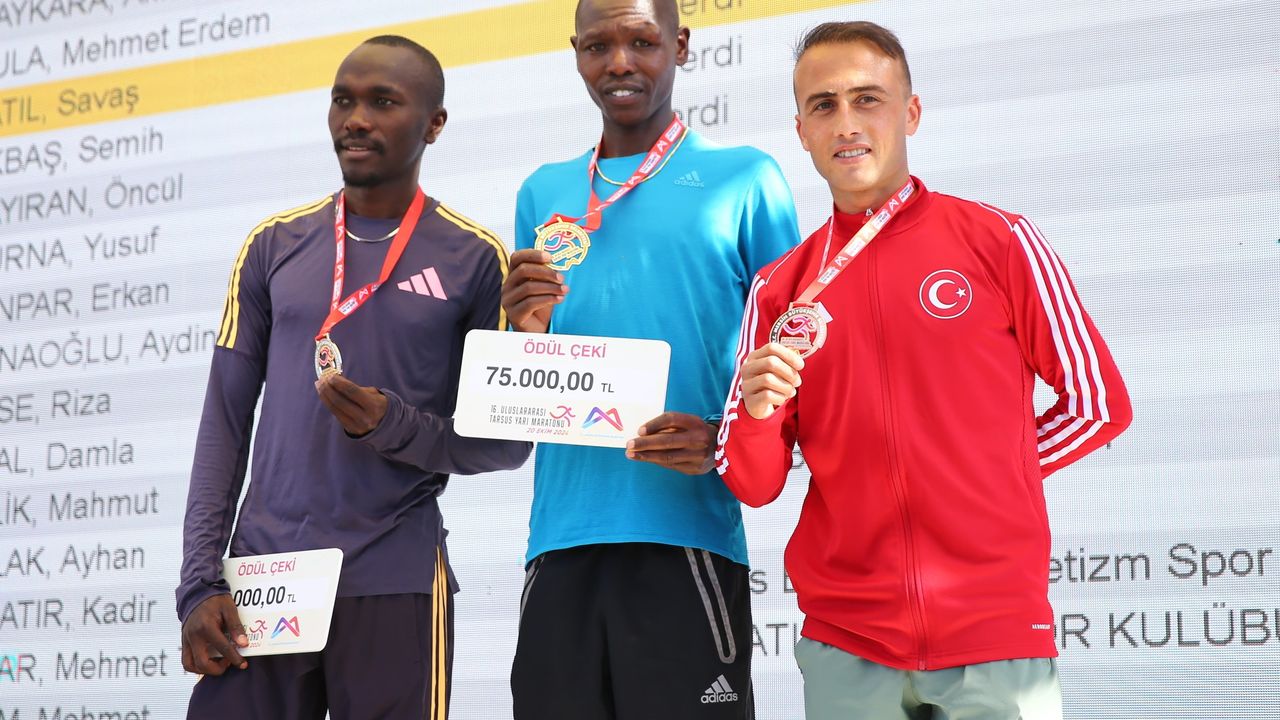 16. Uluslararası Tarsus Yarı Maratonu'nu Kenyalı atletler kazandı