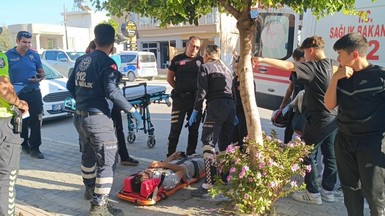 Köpeğe çarparak devrilen motosikletin sürücüsü yaralandı