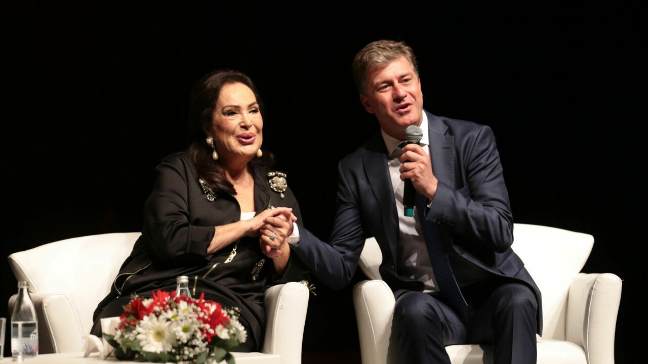 Sinemanın usta ismi Türkan Şoray, Antalya Kültür Yolu Festivali'nde sevenleriyle buluştu