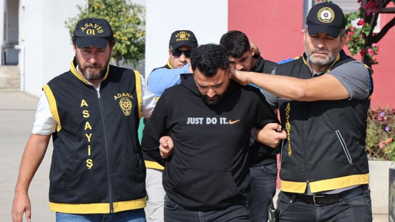 Adana'da polisten kaçan motosikletli ve silahlı 2 kişi tutuklandı