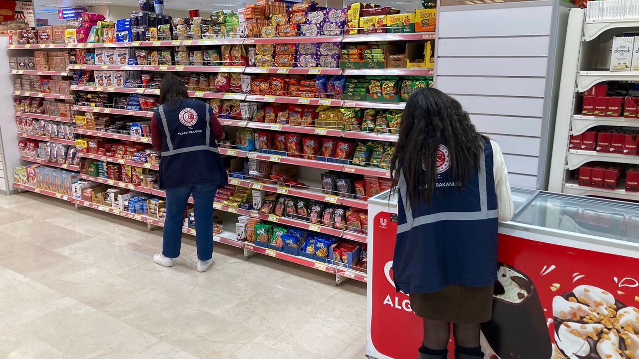 Mersin'de fahiş fiyat ve etiket denetimi yapıldı