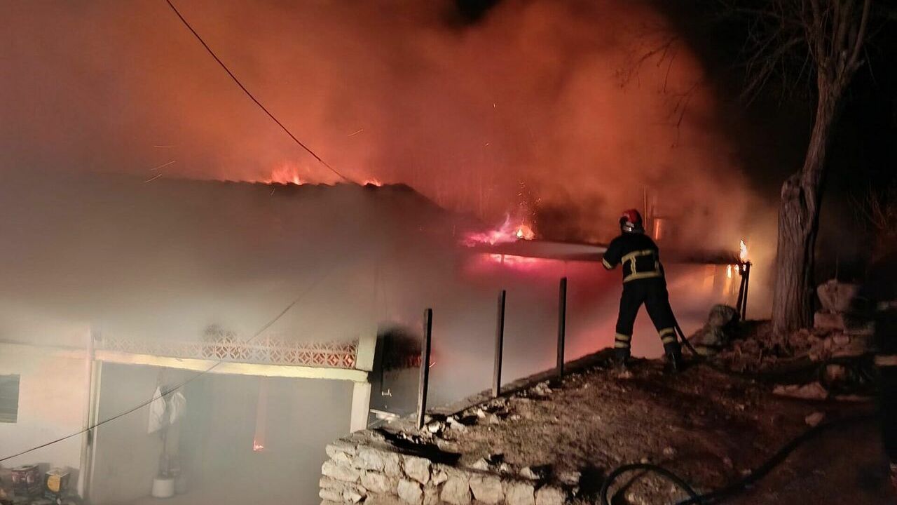 Osmaniye'de evde çıkan yangında 1 kişi dumandan etkilendi