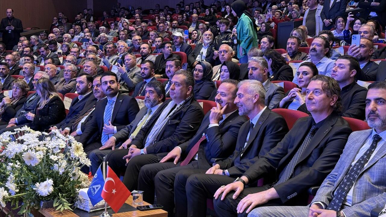 Anahtar Parti Genel Başkanı Ağıralioğlu, Kahramanmaraş'ta temaslarda bulundu