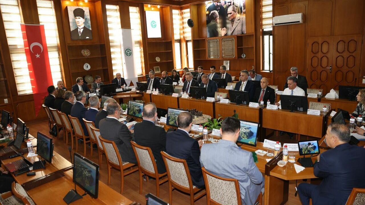 Çukurova Üniversitesi ev sahipliğinde üniversite hastaneleri çalıştayı