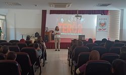 Adana’da öğrencilere "Gençlik ve Güvenli Gelecek" eğitimi