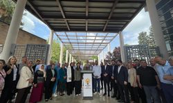 AK Parti Adana İl Başkanlığı 1960 kınaması basın açıklaması