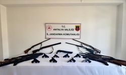 Alanya'da jandarmadan silah tacirlerine gece baskını