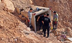 Antalya'da drenaj tüneline giren 21 çocuk polisi alarma geçirdi
