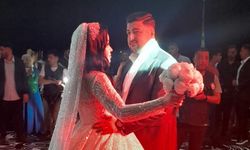 Asena Kutlu ve Samet Aslan’ın mutlu günlerine Latif Doğan eşlik etti