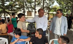 Başkan Altıok, çocuklarla çocuk oldu