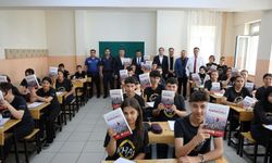 Başkan Şimşek gençlerle buluştu: “Karaisalı’nın ruhunu yaşatmalıyız”