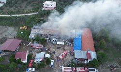Hatay'da tekstil fabrikasında yangın paniği