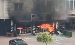 İnşaat malzemeleri satılan iş yerinde çıkan yangın korkuttu