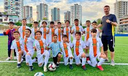 Kozanspor'un U-11 takımı gruptan çıktı