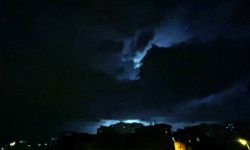 Şimşekler Adana semalarını aydınlattı