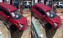 Tarsus’ta asılı kalan araç faciayı önledi