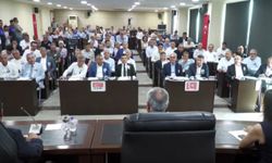 Adana Büyükşehir Belediye Meclisi’nde vefa ve adalet çağrısı