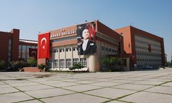 Adana Valiliği'nden bayram trafiği uyarısı: “Yolun sonu bayram olsun”