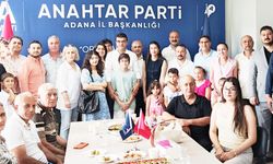 Adana’da Anahtar Parti'den bayramda birlik mesajı: "Adana’nın anahtarı bizde!"