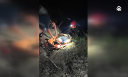 Adana'da otomobil uçuruma yuvarlandı: 3 kişi yaralandı