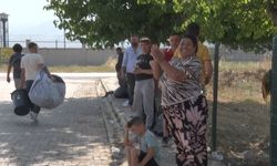 Arefe günü tahliyeleri başladı: Cezaevi önünde çifte bayram yaşandı