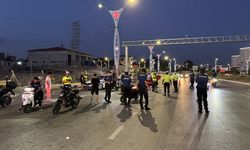 Belgesiz motosiklete geçit yok: Adana’da 16 motosiklet menedildi