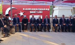 Deprem şehitleri unutulmadı: Bayram sabahı dualarla anıldılar