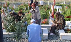 Hatay’da Kurban Bayramı gözyaşıyla başladı