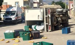 Mersin'de kamyonetler kavşakta çarpıştı: 1 yaralı