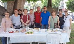 Reşatbey’de “Yaza Merhaba” kermesi: Kadınların el emekleri mahalleyi renklendirdi