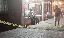 Adana'da Bıçaklı Dehşet: Sokakta Yürürken Ağır Yaralandı