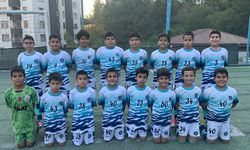 Adana’da Futbolun Kalbi Bu Tesiste Atıyor! Mavi-Şimşekler Yeni Yetenekleri Keşfediyor