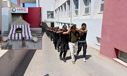 Adana’da kahve kutularından çıkan 825 kilo eroin şebekesine darbe