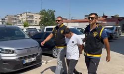 Adana’da motosikletli kapkaç dehşeti: Kadını sürükleyip çantasını çaldılar!