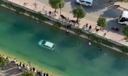 Adana’da sulama kanalına düşen araçta can pazarı!